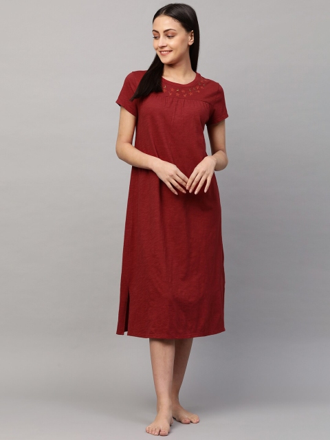 

Chemistry Red Embroidered Nightdress