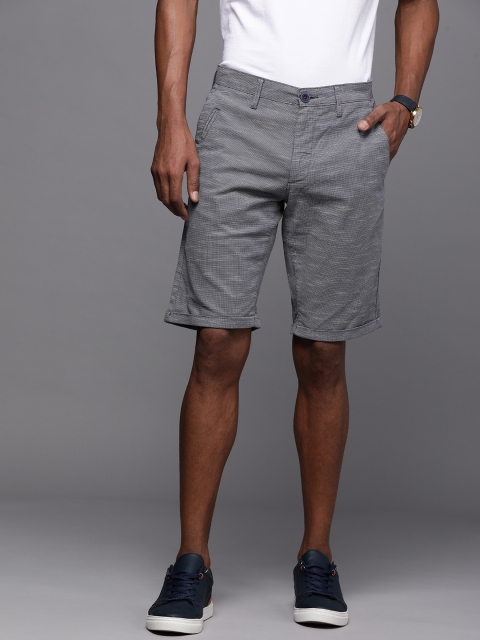 

Louis Philippe Sport Men Grey Slim Fit Low-Rise Regular Shorts
