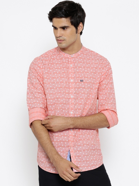 

Arrow Sport Men Peach-Coloured Slim Printed Casual Shirt