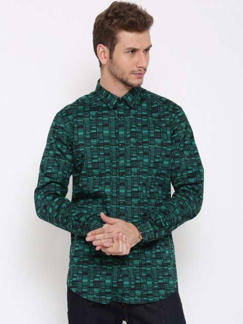 

Arrow New York Men Green Snug Fit Printed Casual Shirt