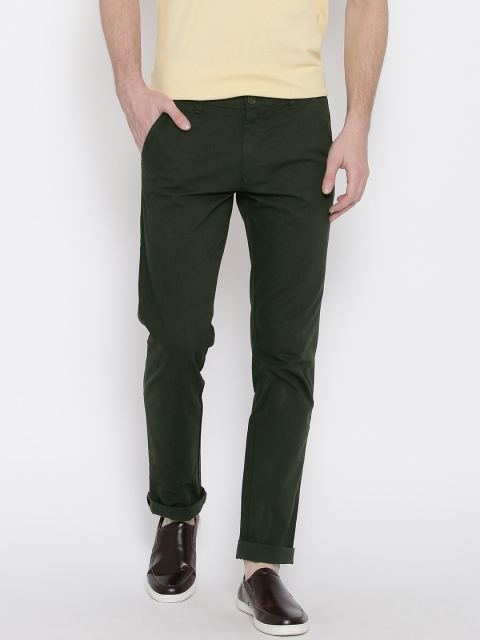 

Arrow Sport Men Olive Flat Front Trousers