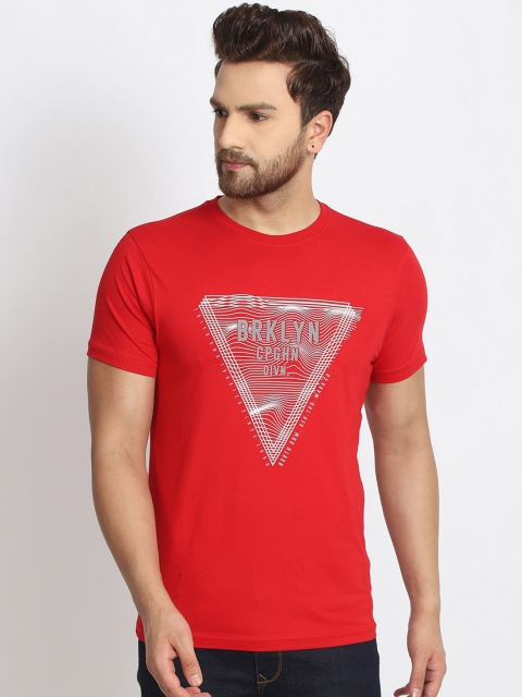 

98 Degree North Men Red Printed Applique T-shirt