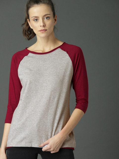 

Roadster Women Grey Melange & Maroon Solid T-shirt