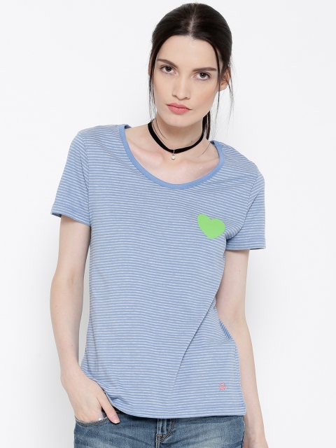 

Undercolors of Benetton Women Blue & Grey Striped V-Neck T-shirt