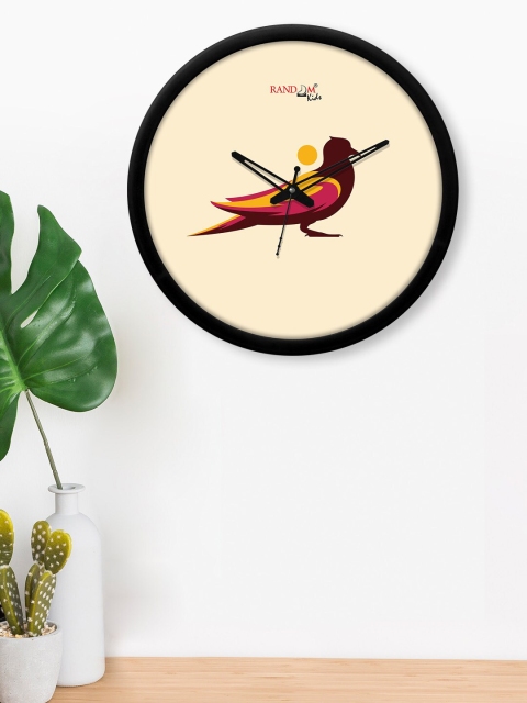 

RANDOM Black & Cream-Coloured Pigeon Bird Printed Analogue Contemporary Wall Clock