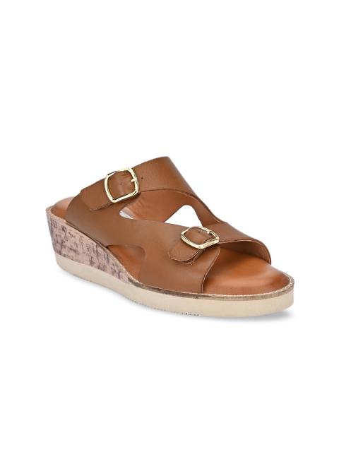 

Delize Tan Leather Flatform Sandals with Buckles