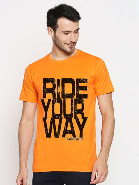 

Blacksmith Men Orange Typography Printed Raw Edge T-shirt