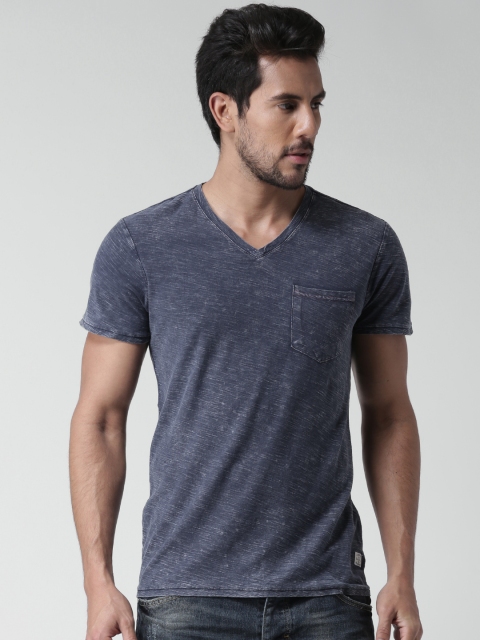 

BLEND Men Navy Blue Solid Slim Fit V-Neck T-Shirt