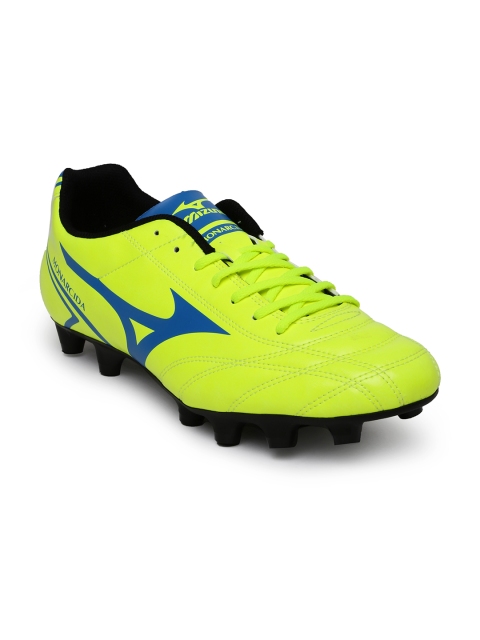 

Mizuno Men Fluorescent Green Monarcida Football Shoes