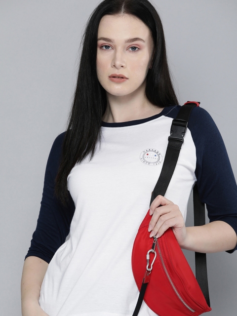 

Harvard Women White & Navy Blue Solid Raglan Sleeve Round Neck T-shirt