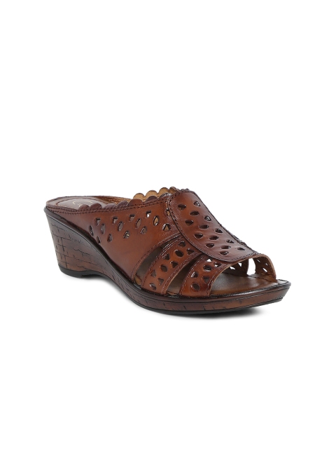 

Catwalk Women Brown Solid Wedges