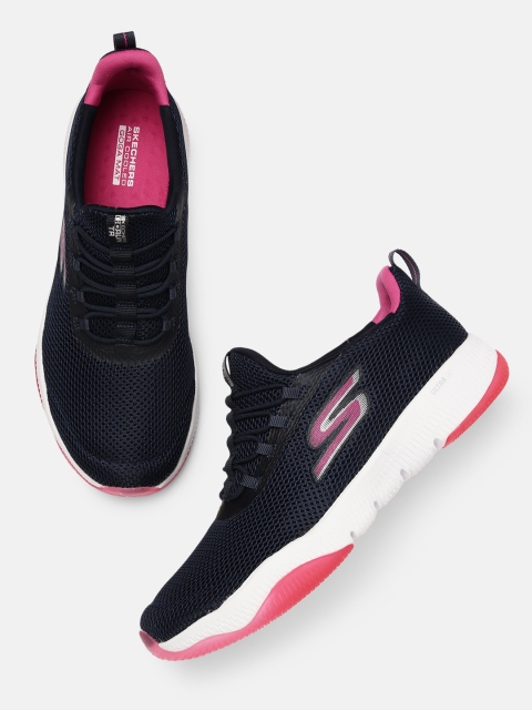 

Skechers Women Navy Blue & Pink GO RUN TR- RETAIN Goga Mat Running Shoes