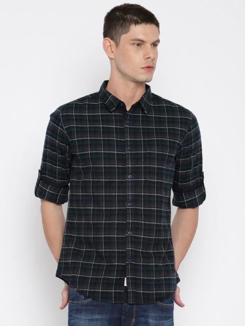 

Roadster Men Navy & Green Regular Fit Checked Casual Shirt, Navy blue