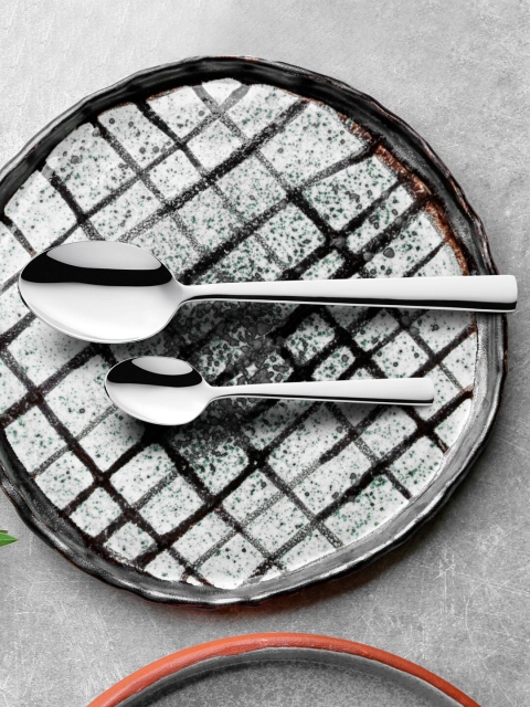 

Amefa 12 Pieces Silver-Toned Stainless Steel Glossy Spoon Set