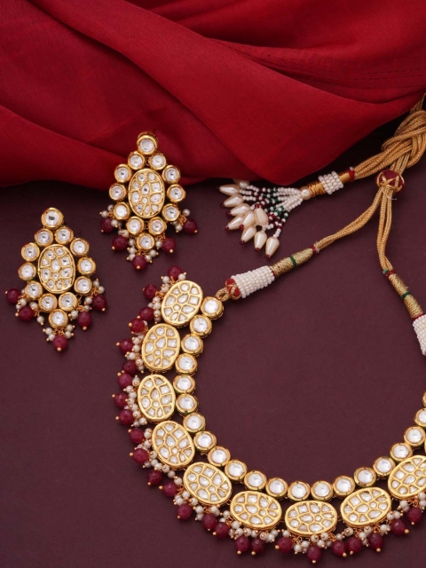 

Tistabene Gold-Plated White Kundan-Studded & Maroon Beaded Jewellery Set