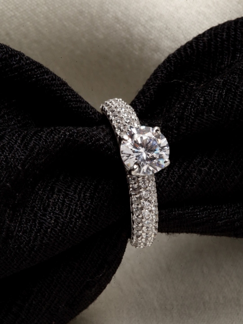 

Clara Silver-Toned & White Cubic Zirconia Studded Finger Ring