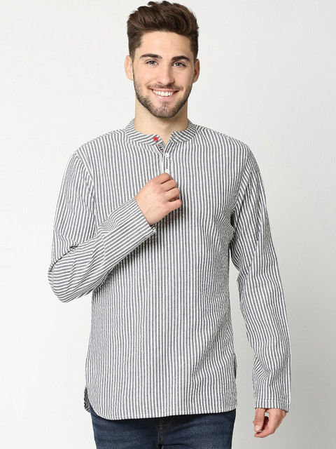 

Bewakoof Men Black Striped Thread Work Kurta