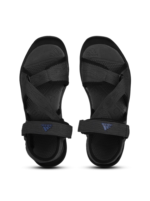 

ADIDAS Men Grey & Black Textured Comfort Sandals