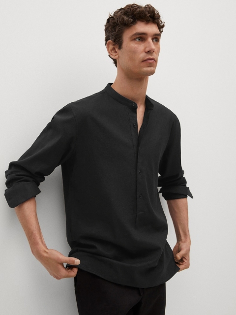 

MANGO MAN Black Solid Half-Button Placket Sustainable Casual Shirt