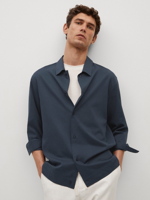

MANGO MAN Men Navy Blue Solid Sustainable Casual Shirt