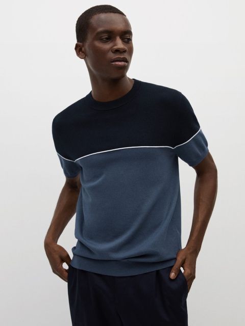 

MANGO MAN Men Blue Colourblocked T-shirt