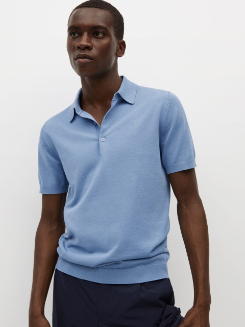 

MANGO MAN Men Blue Solid Polo Collar T-shirt