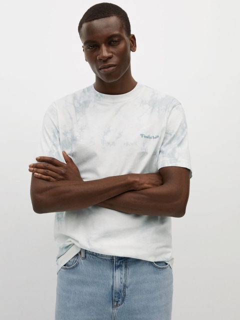 

MANGO MAN Men White & Green Dyed Cotton T-shirt