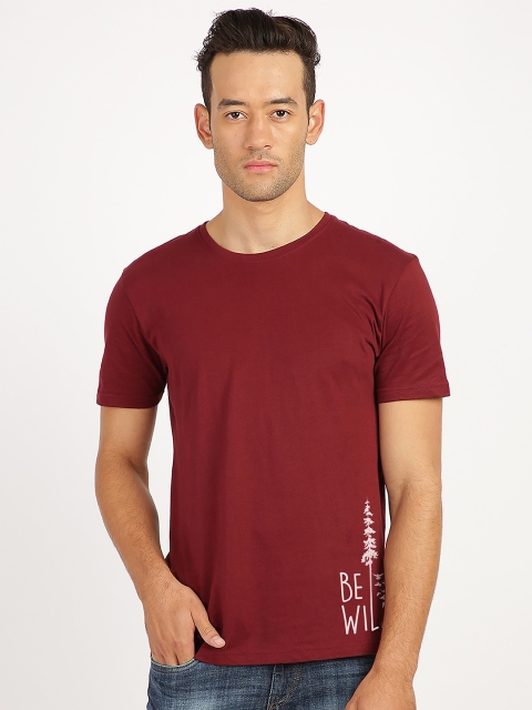

MASH UNLIMITED Men Maroon & White Typography Printed Slim Fit T-shirt