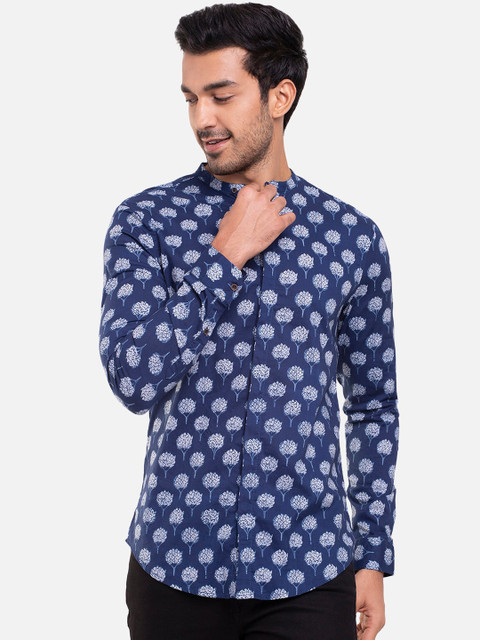 

Bewakoof Men Blue Printed Casual Shirt
