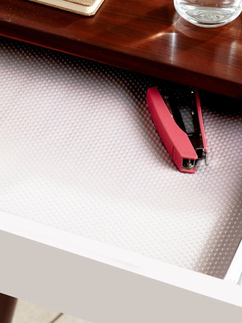 

OBSESSIONS White Dotted Patterned Reusable Shelf Liner