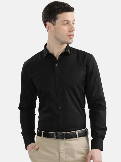 

V2 Value & Variety Men Black Casual Shirt