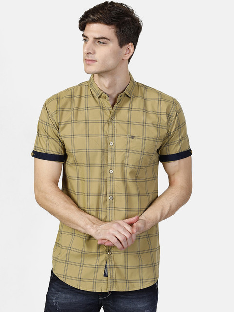 

V2 Value & Variety Men Green Checked Casual Shirt