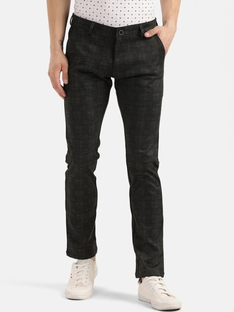 

V2 Value & Variety Men Black Trousers