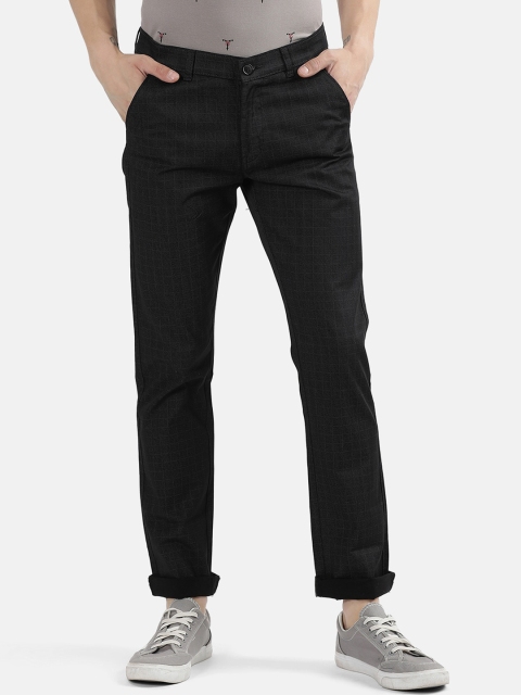 

V2 Value & Variety Men Black Checked Chinos Trousers