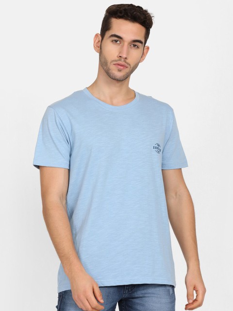 

V2 Value & Variety Men Blue Solid T-shirt