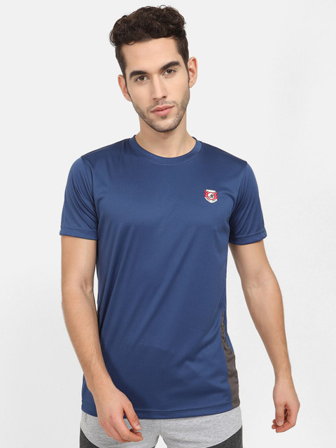 

V2 Value & Variety Men Blue Cotton T-shirt
