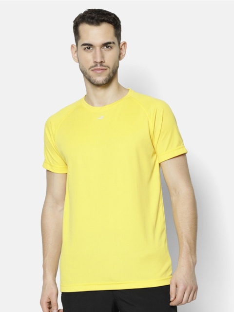 

V2 Value & Variety Men Yellow T-shirt