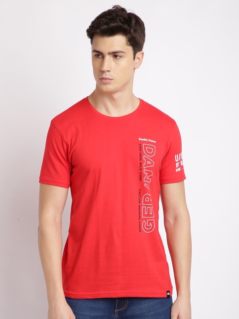 

MASH UNLIMITED Men Red & White Typography Printed Slim Fit T-shirt