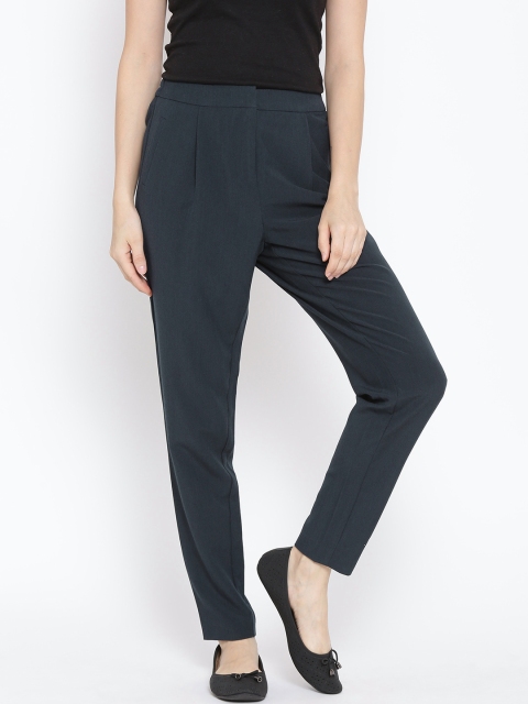

Vero Moda Women Navy Solid Trousers, Navy blue