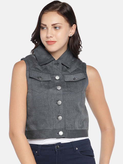 

MERLOT Women Grey Washed Crop Denim Jacket