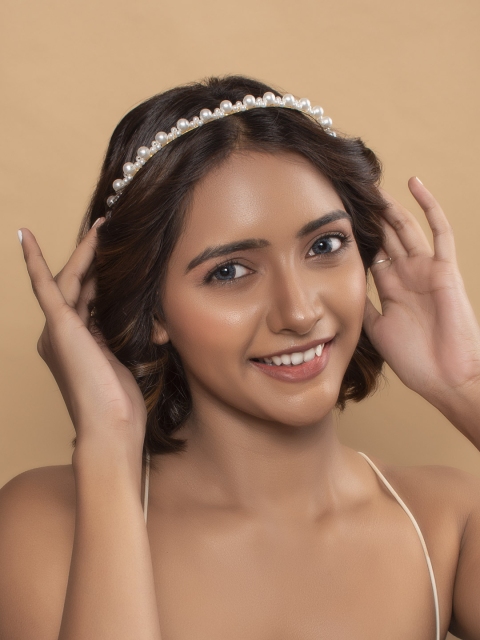 

ToniQ Women White Pearl Embellished Hairband