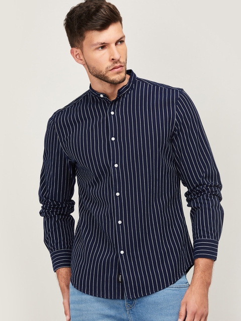 

Denimize by Fame Forever Men Blue Striped Casual Shirt