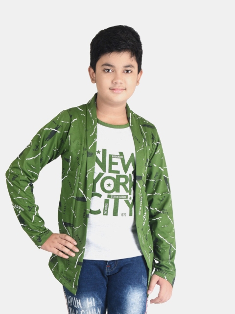 

Fabshio Boys Green Typography Printed T-shirt with Attached Shrug