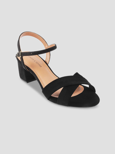 

LEMON & PEPPER Black Solid PU Block Sandals
