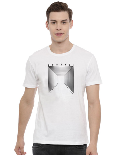

MASH UNLIMITED Men White & Black Typography Printed Slim Fit T-shirt