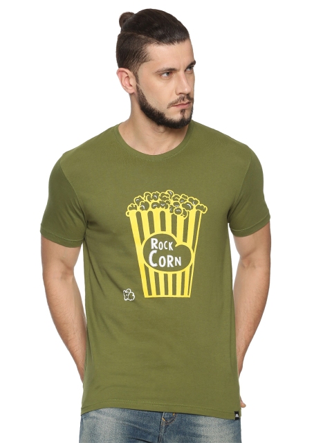 

MASH UNLIMITED Men Olive Green & Yellow Printed Slim Fit T-shirt