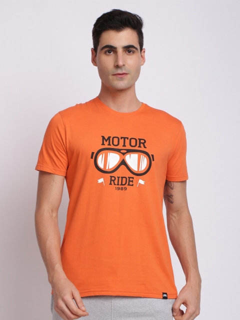 

MASH UNLIMITED Men Rust & Black Biker Printed Slim Fit T-shirt