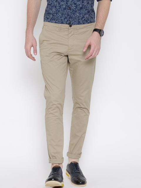 

Jack & Jones Men Beige Solid Slim Fit Flat-Front Trousers