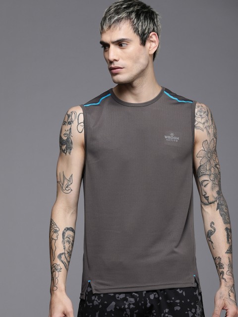 

WROGN ACTIVE Men Grey Solid T-shirt