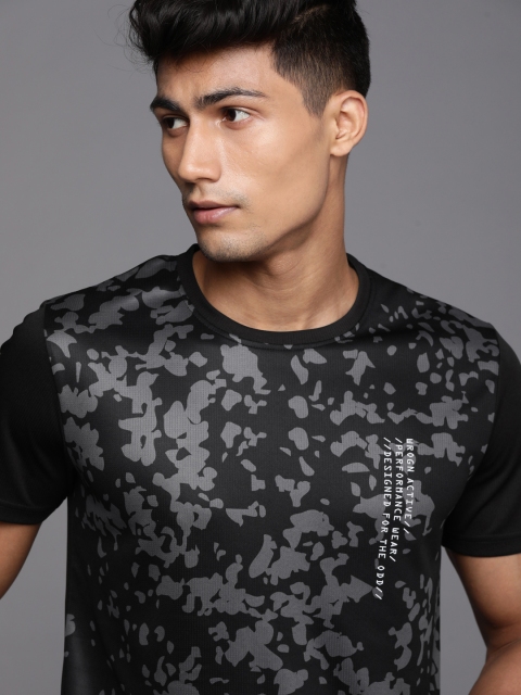 

WROGN ACTIVE Men Black & Grey Printed Slim Fit T-shirt